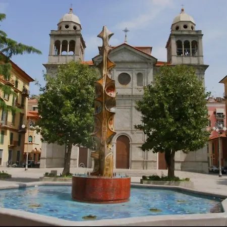 Casa Carlo Специя
